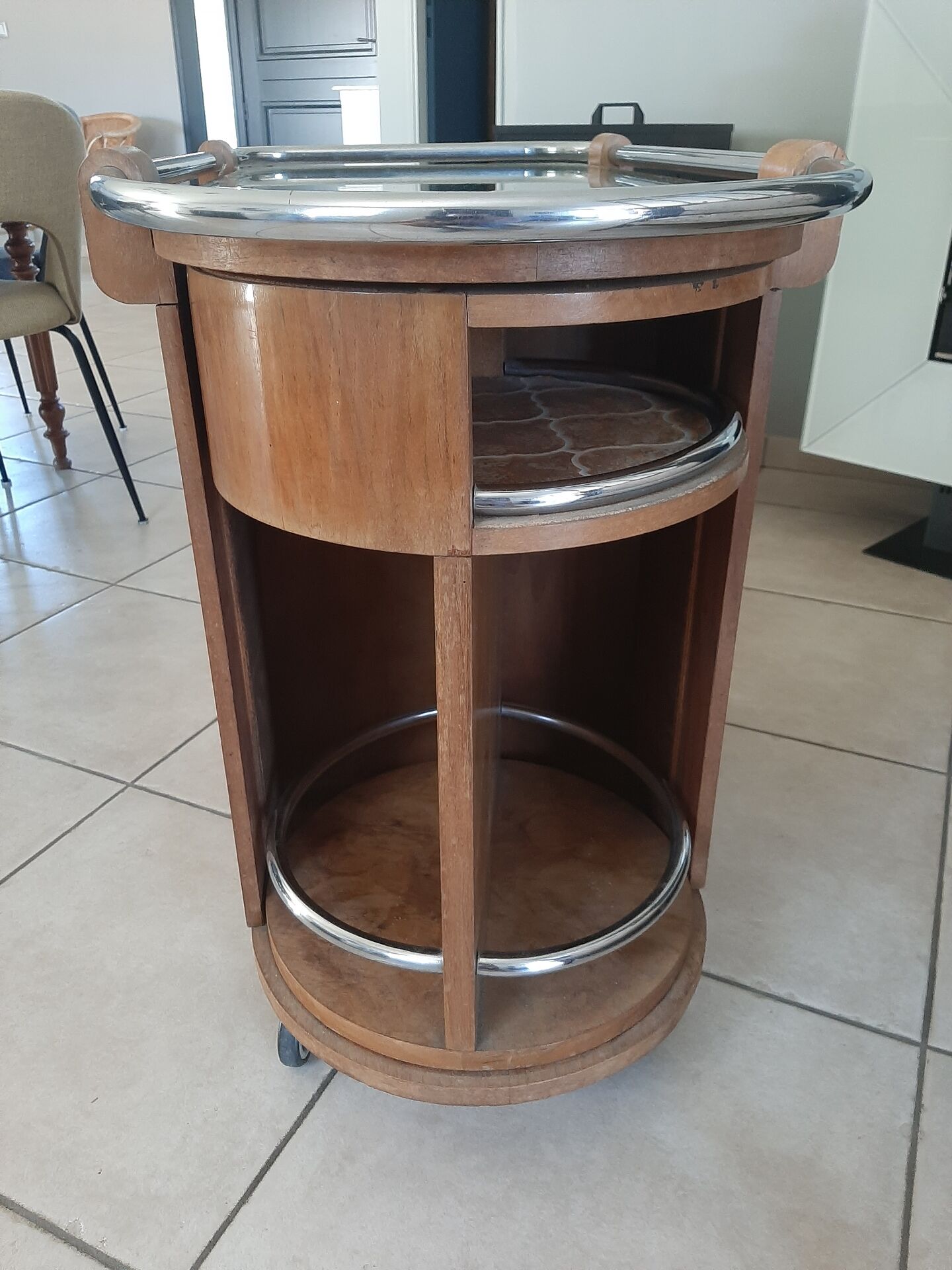 Art Deco bar furniture
