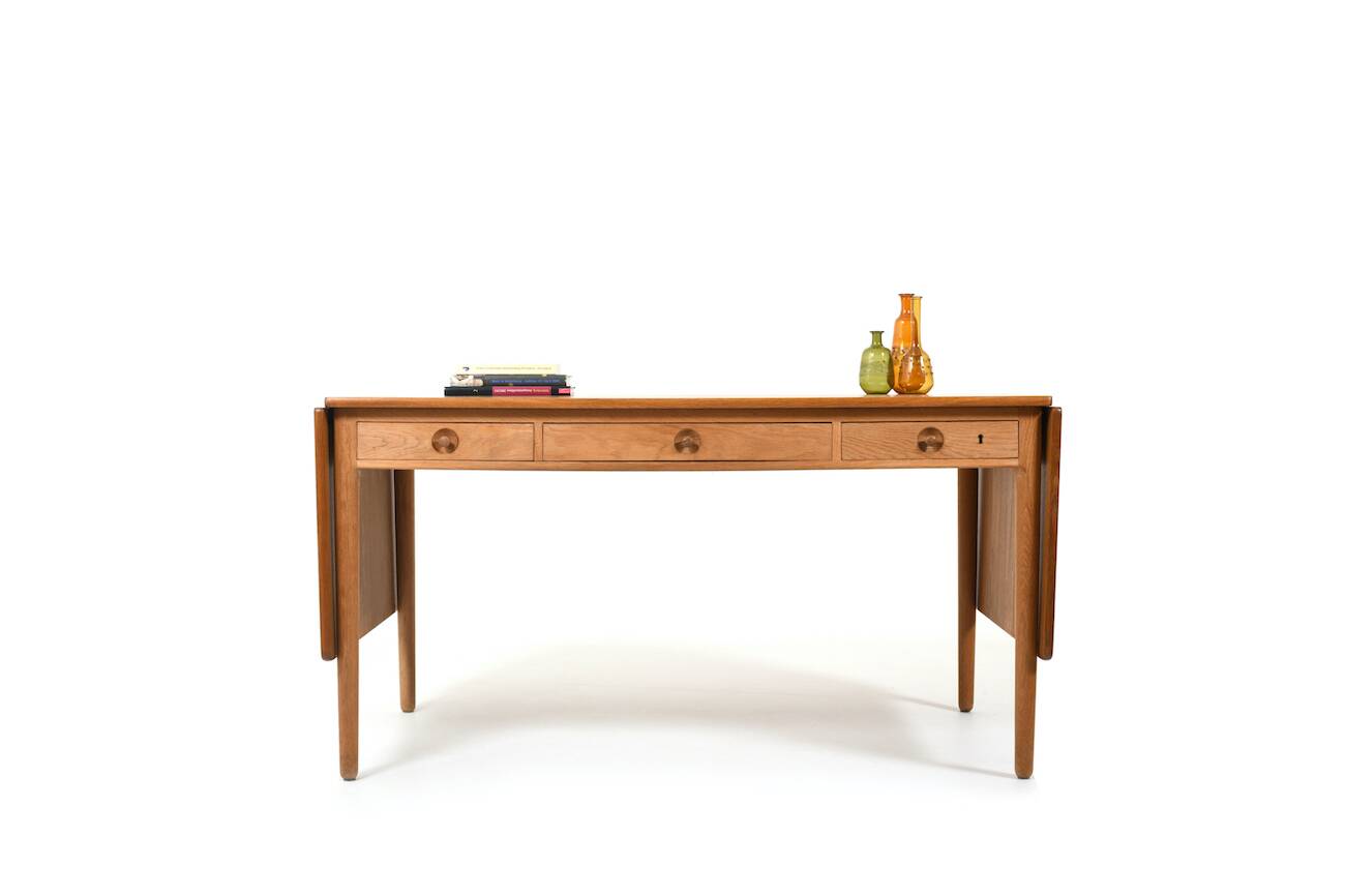 Fine Danish Hans J. Wegner Desk AT-305 Andreas Tuck 1950s.