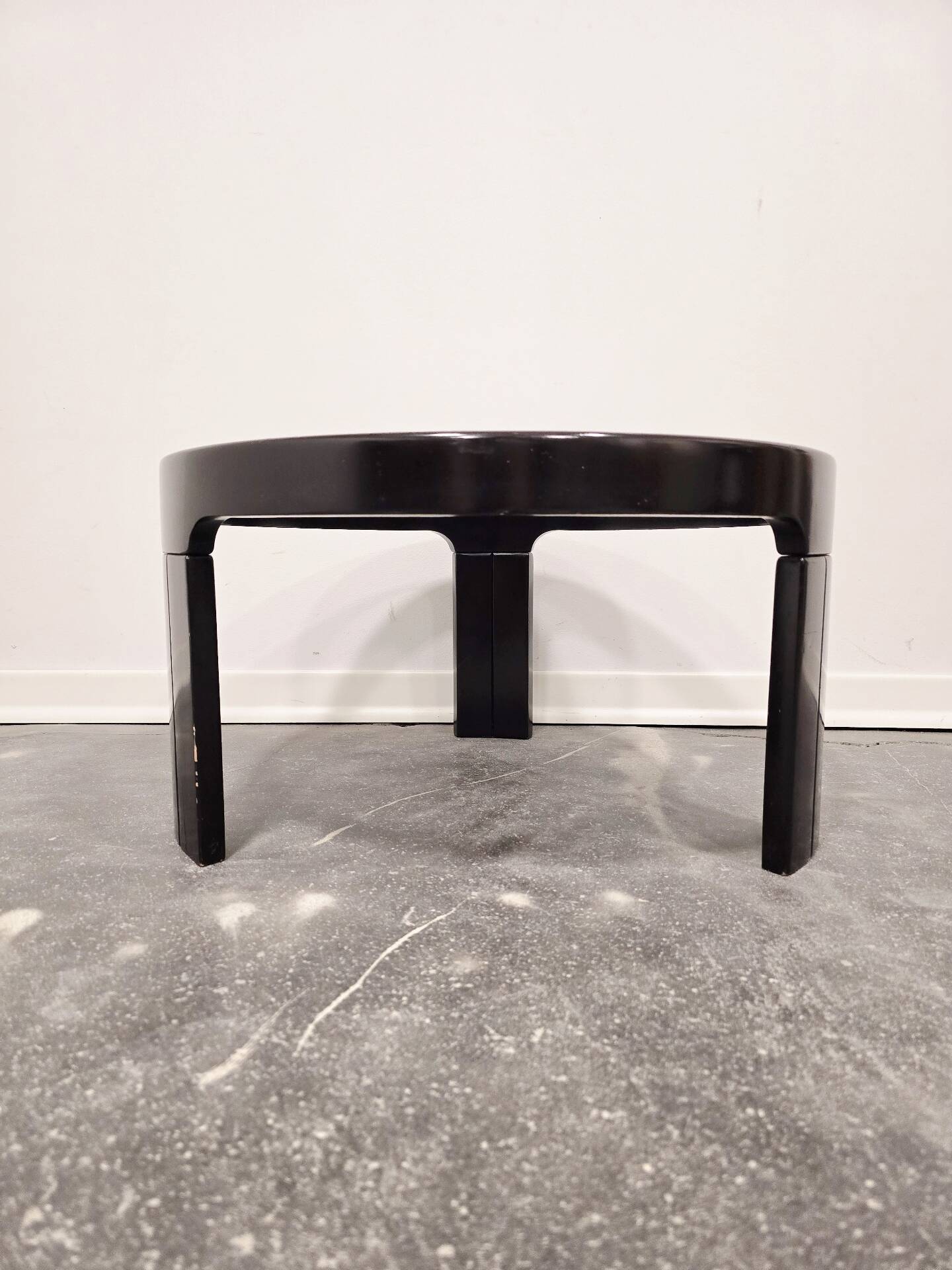 1970s Mid-Century Modern Black Coffee Table with Smoked Glass Top