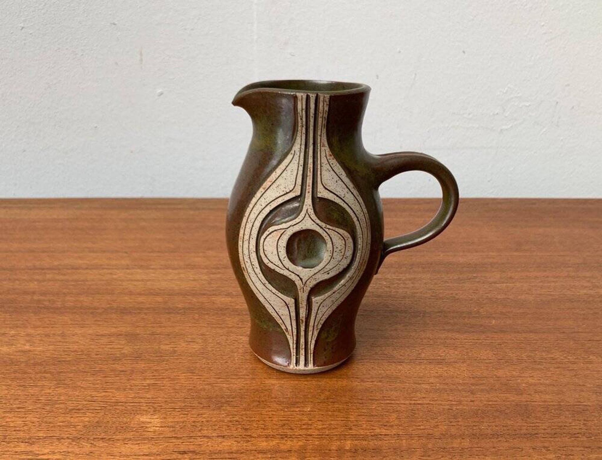 A studio pottery jug from the mid-century by Marianne Stark for Michael Andersen, Bornholm, 1960s.