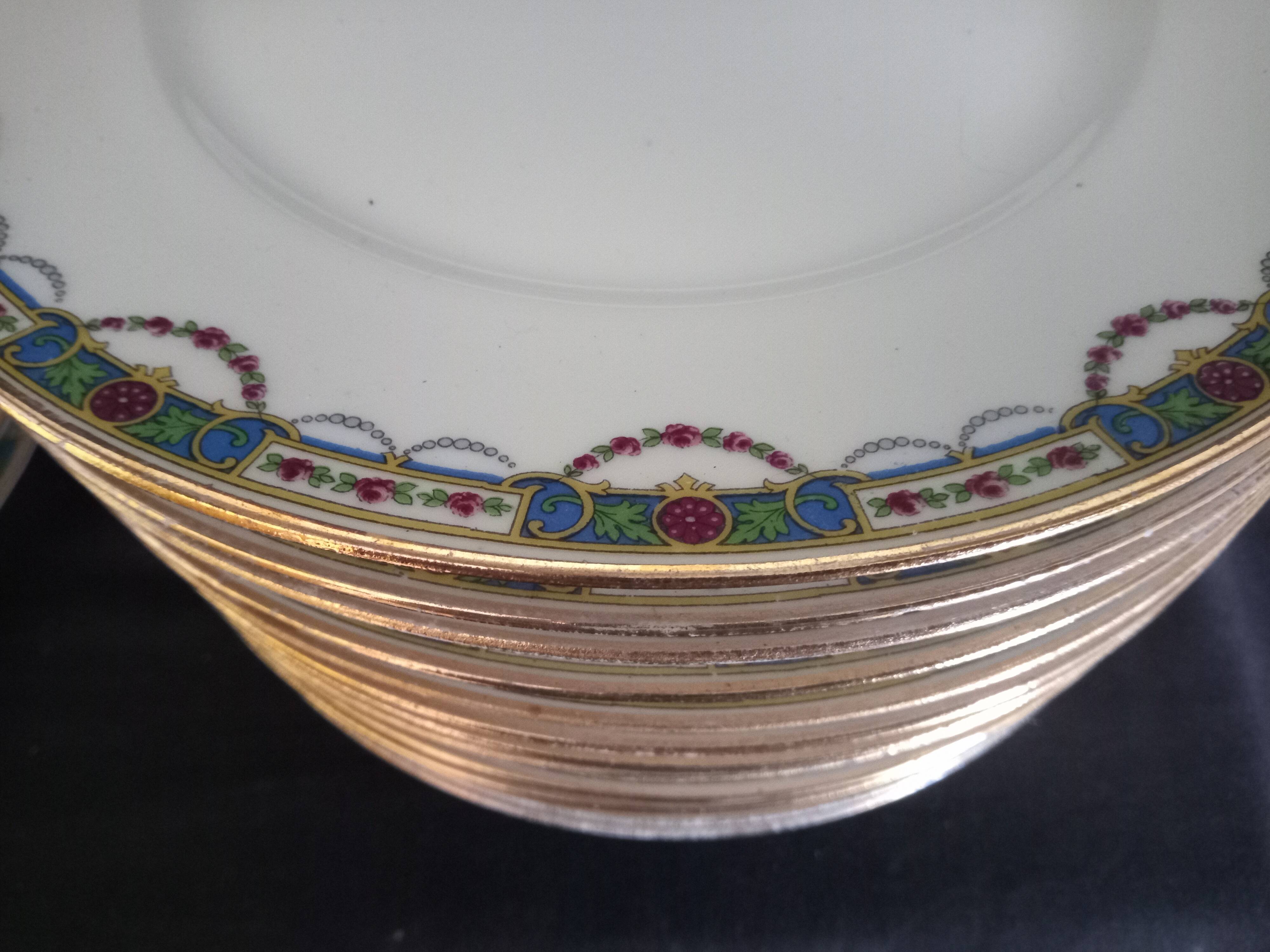 12 Art Deco dinner plates in Limoges porcelain decorated by Jean Boyer, 1920