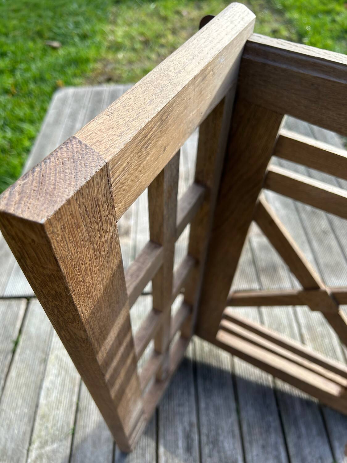 Art Deco wall-mounted coat rack in grey oak