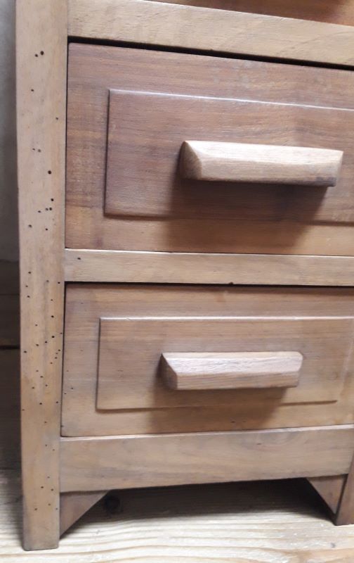 Minister's desk in walnut with drawers