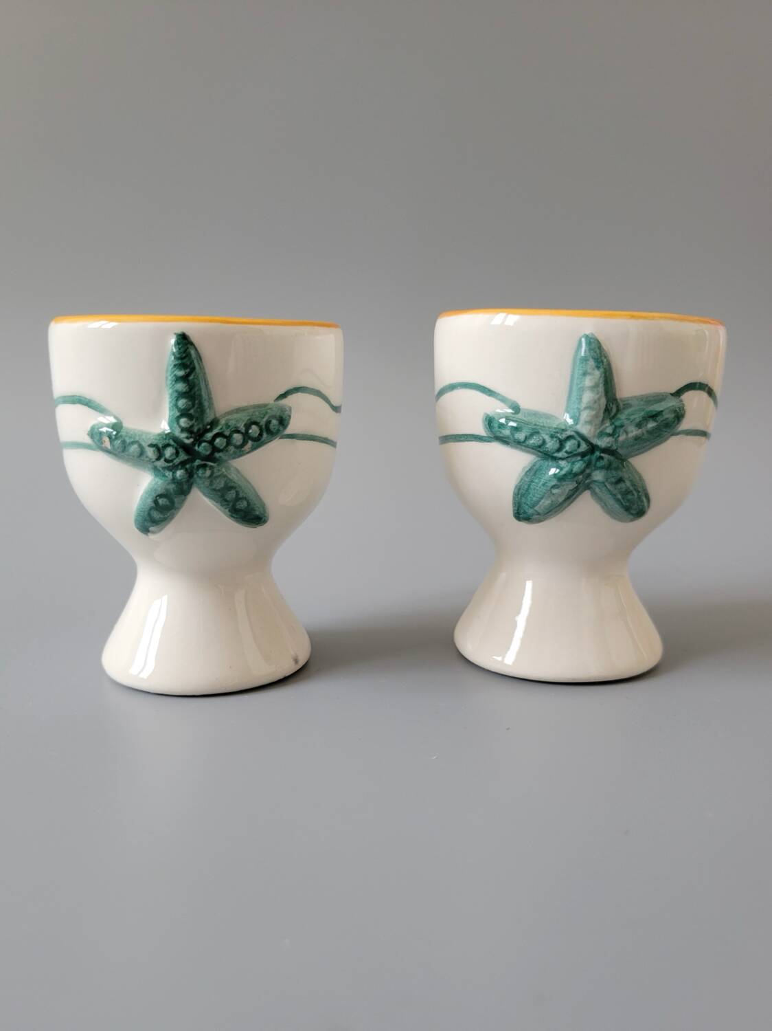 2 sea egg cups