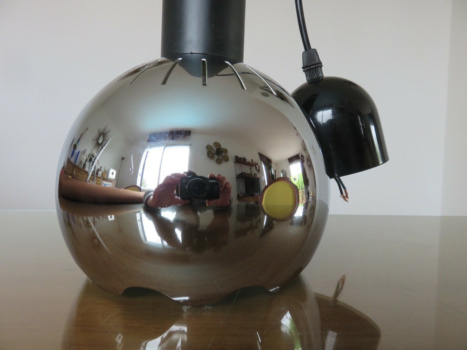 Chrome metal suspension 70s