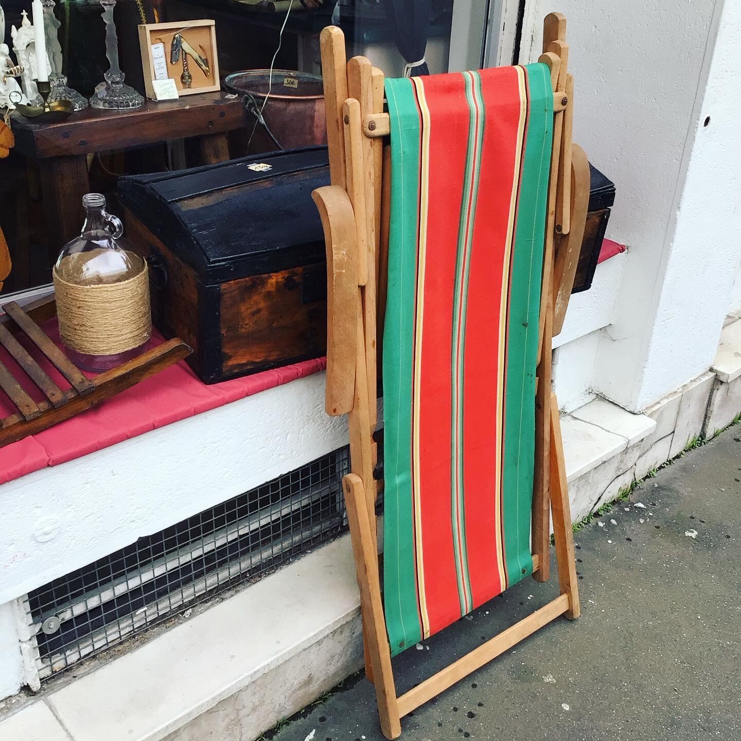 Ancient Chilean in curved wood