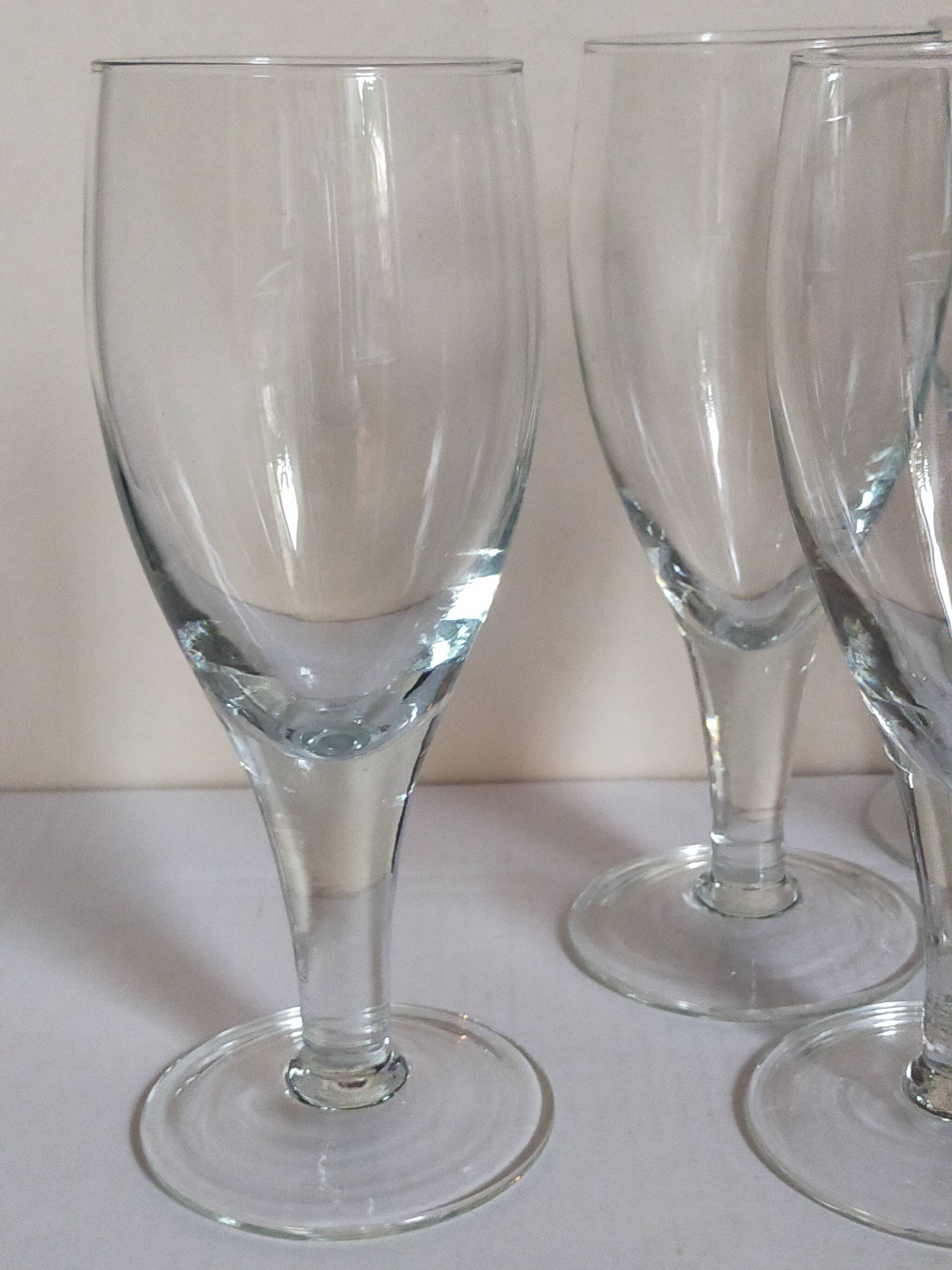 Six XXL blown glass stemmed glasses