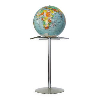 Girard and Barrère terrestrial globe