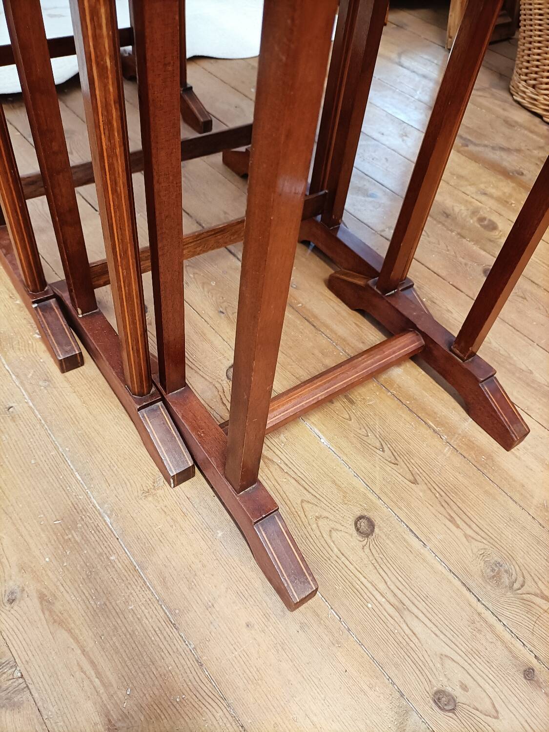 4 nesting marquetry tables