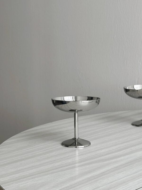 8 coupelles sur pied en inox style Letang Remy, fabrication française