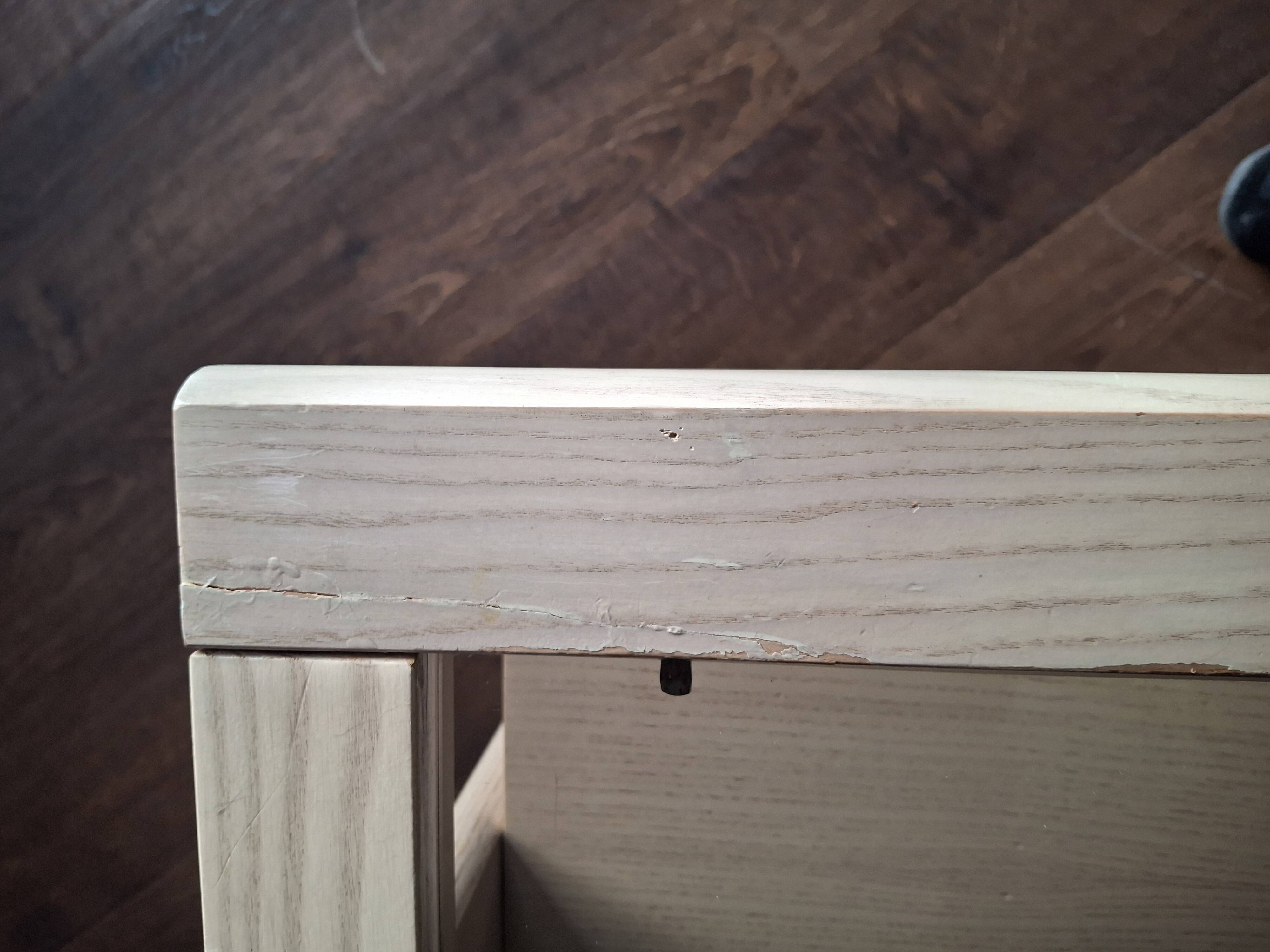 2 bedside tables with drawers