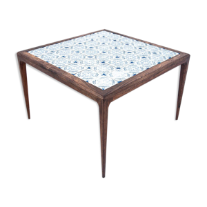 Table basse avec carreaux