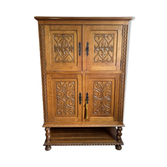 Armoire vintage