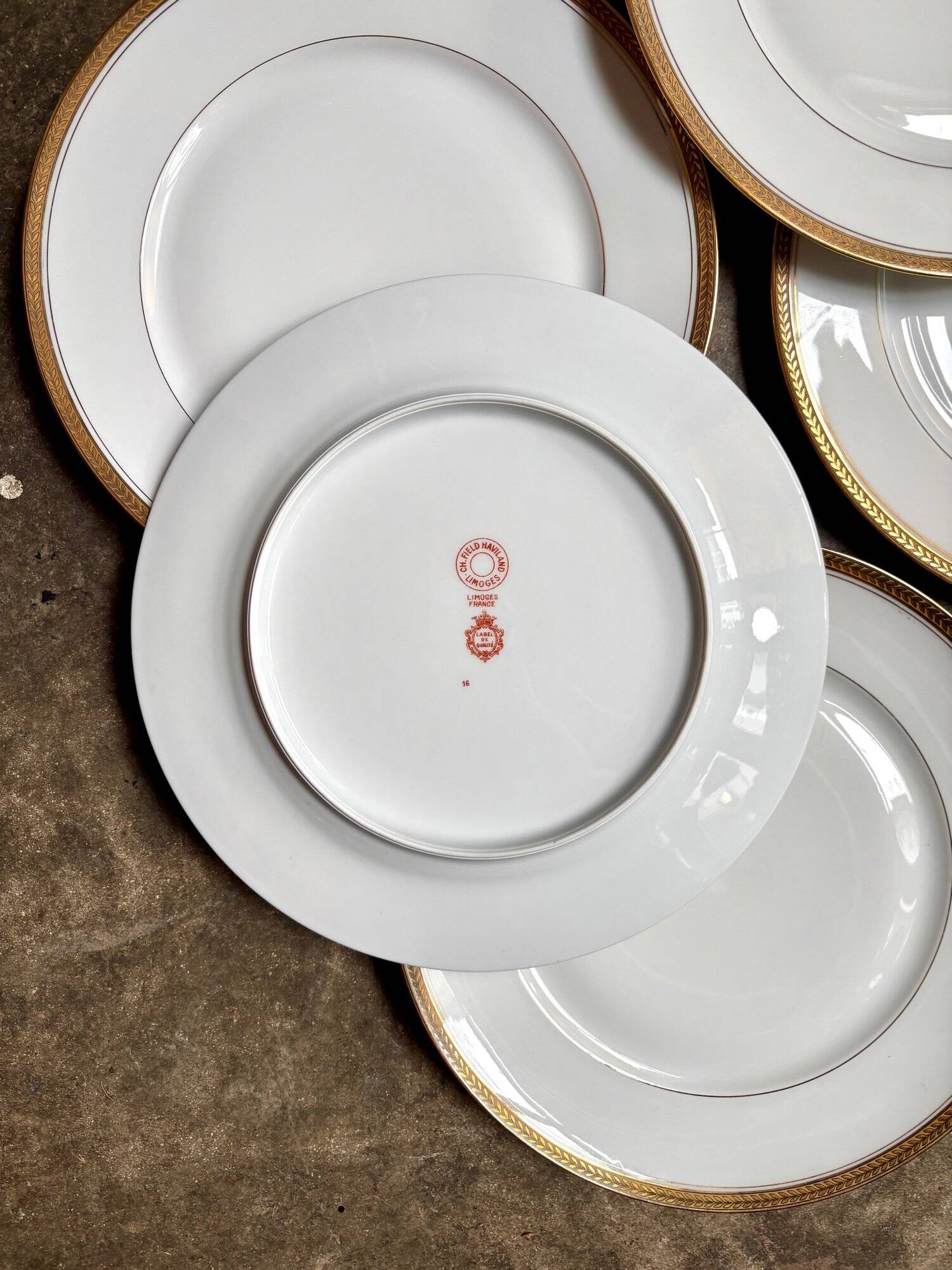 6 flat plates in white and gold Limoges porcelain