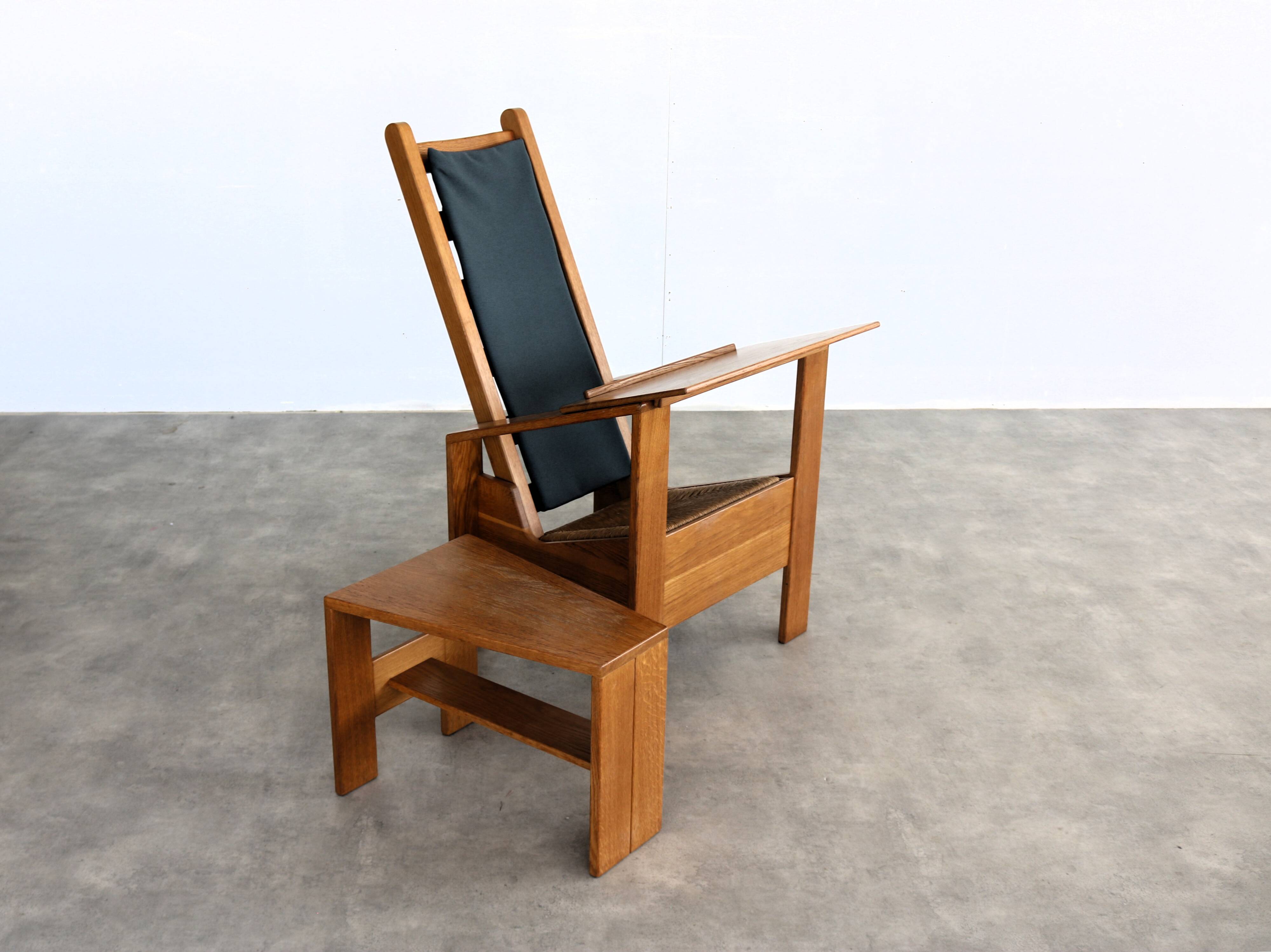 vintage armchair with side table | Wim Mulder | 1980s