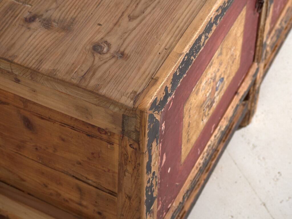 Antique buffet painted in pine wood – Shanxi, circa 1930