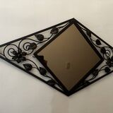miroir art déco fer forgé orné de feuilles forme losange 80 / 40 cm