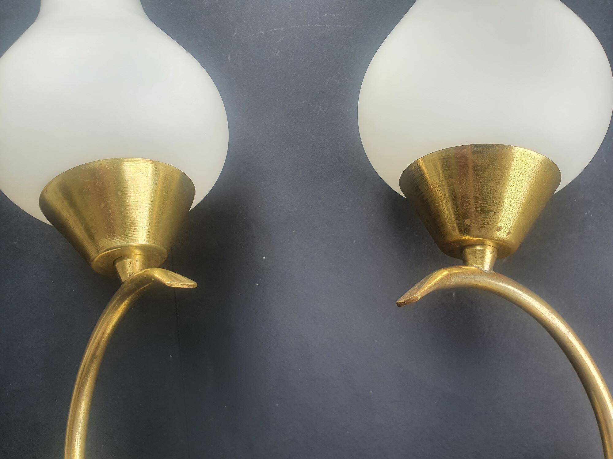 Pair of vintage wall sconces in gilded brass and opaline glass from the 1950s.