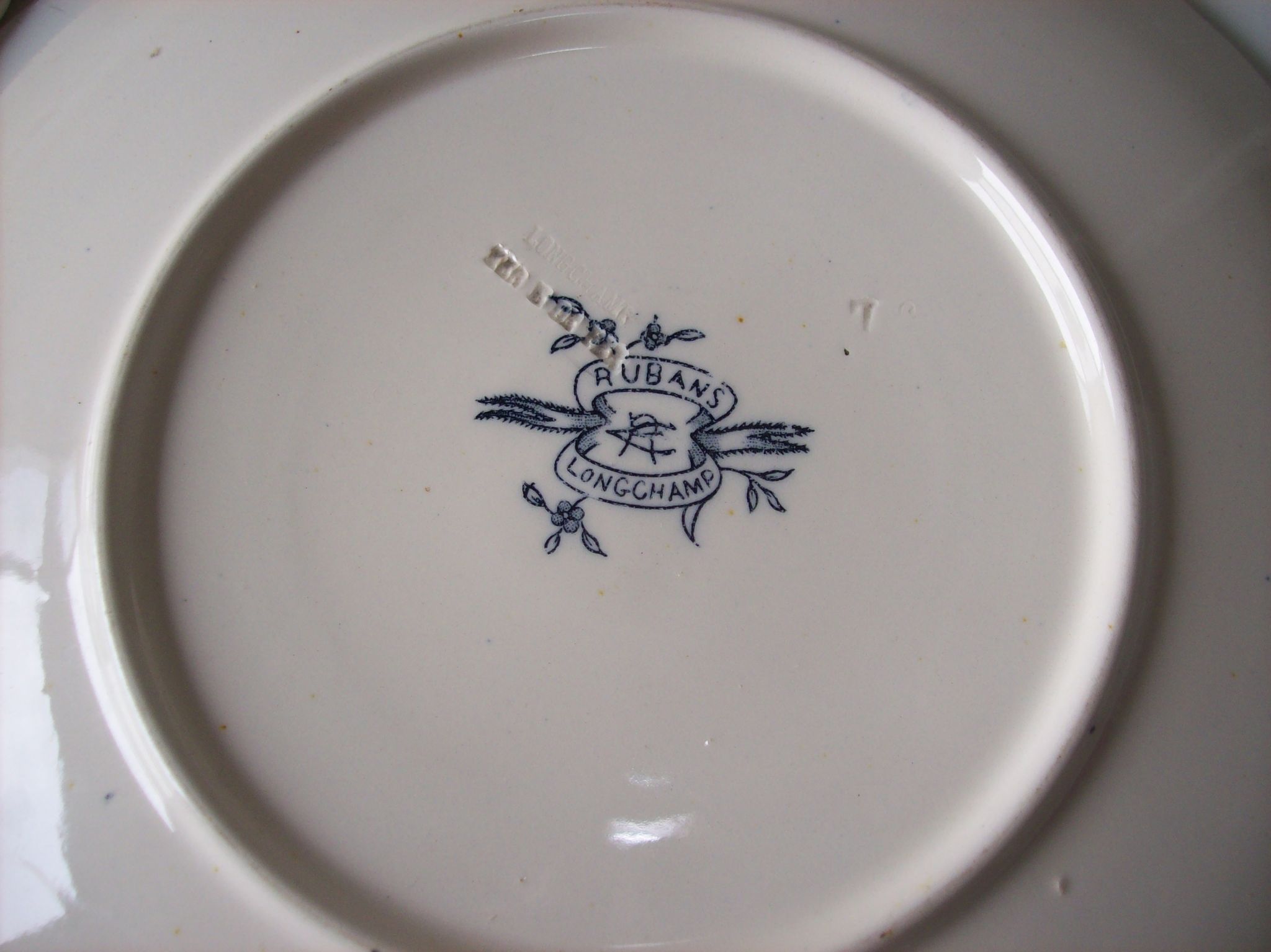 Assiettes anciennes Longchamp