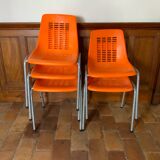 Chaises en plastique