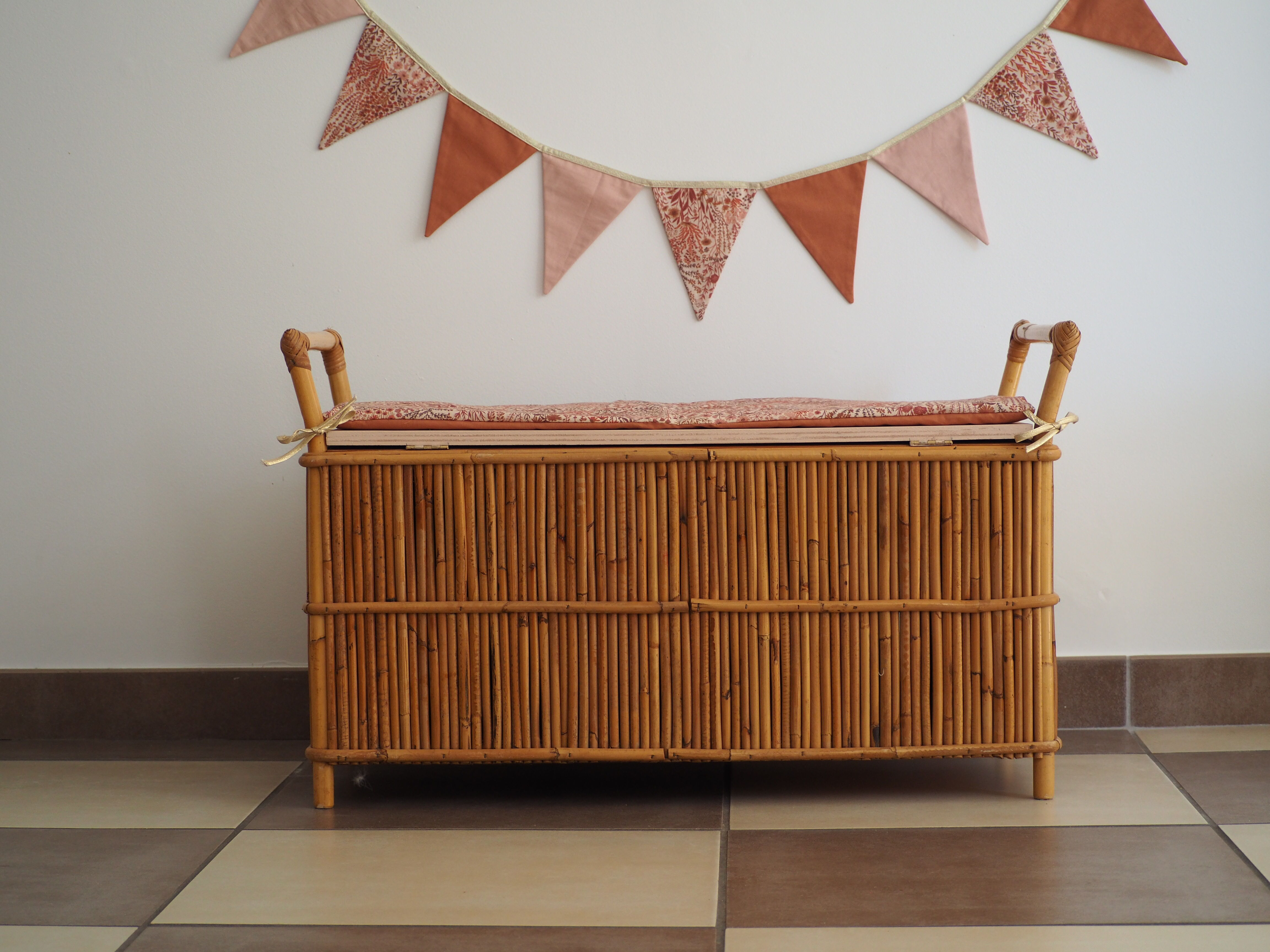 Vintage rattan chest bench