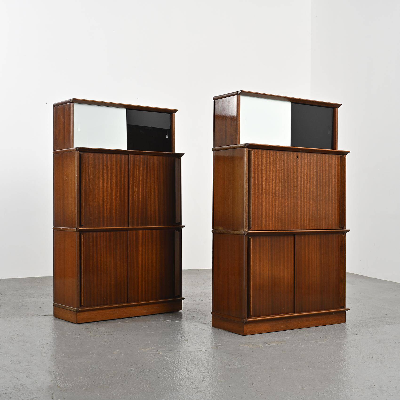 Pair of oscar furniture bookcases, circa 1955