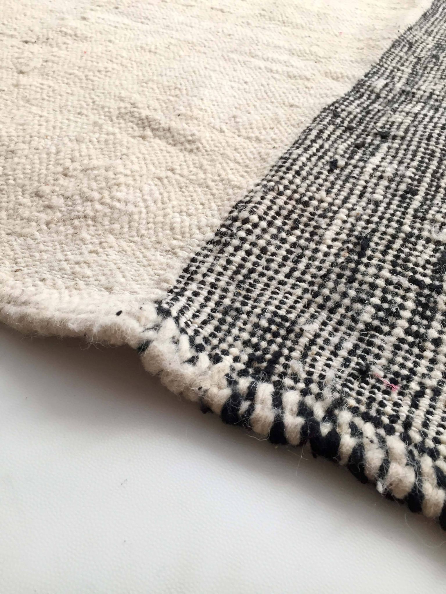 Kilim berbère marocain bicolore 3,03x1,74m