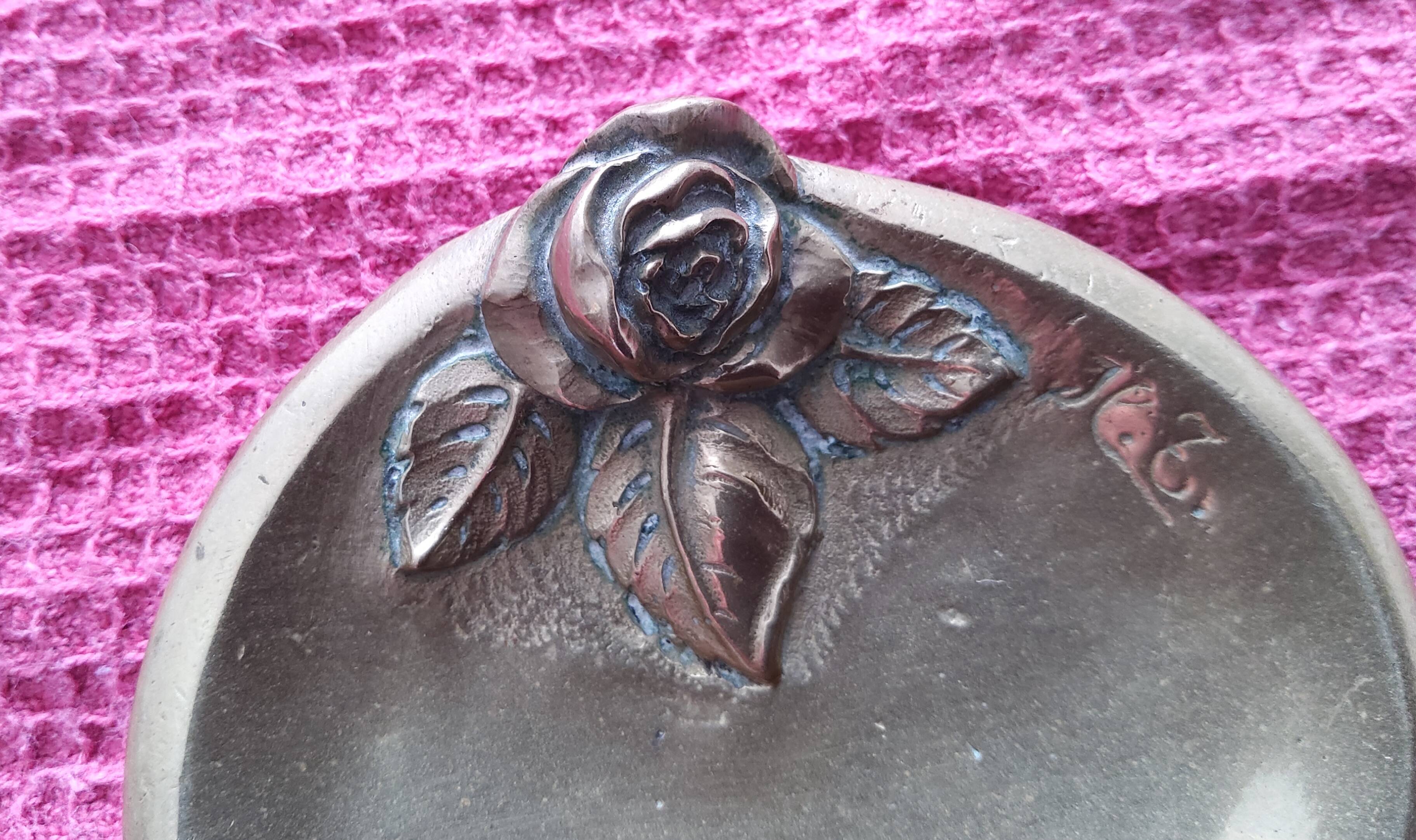 Petit cendrier bronze