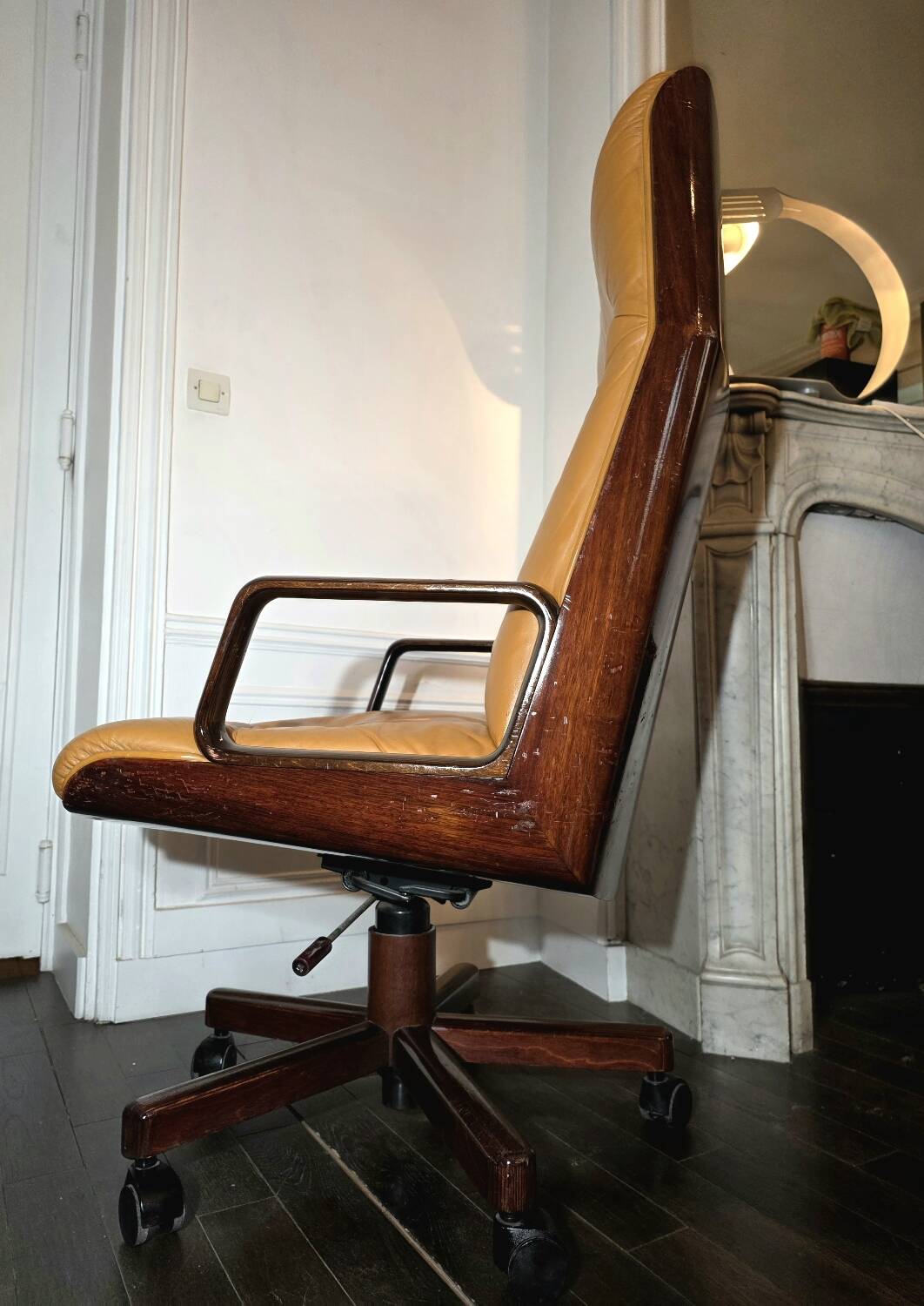 Kiruna executive chair by Studio Tecnico Vaghi (1970s) – Cu