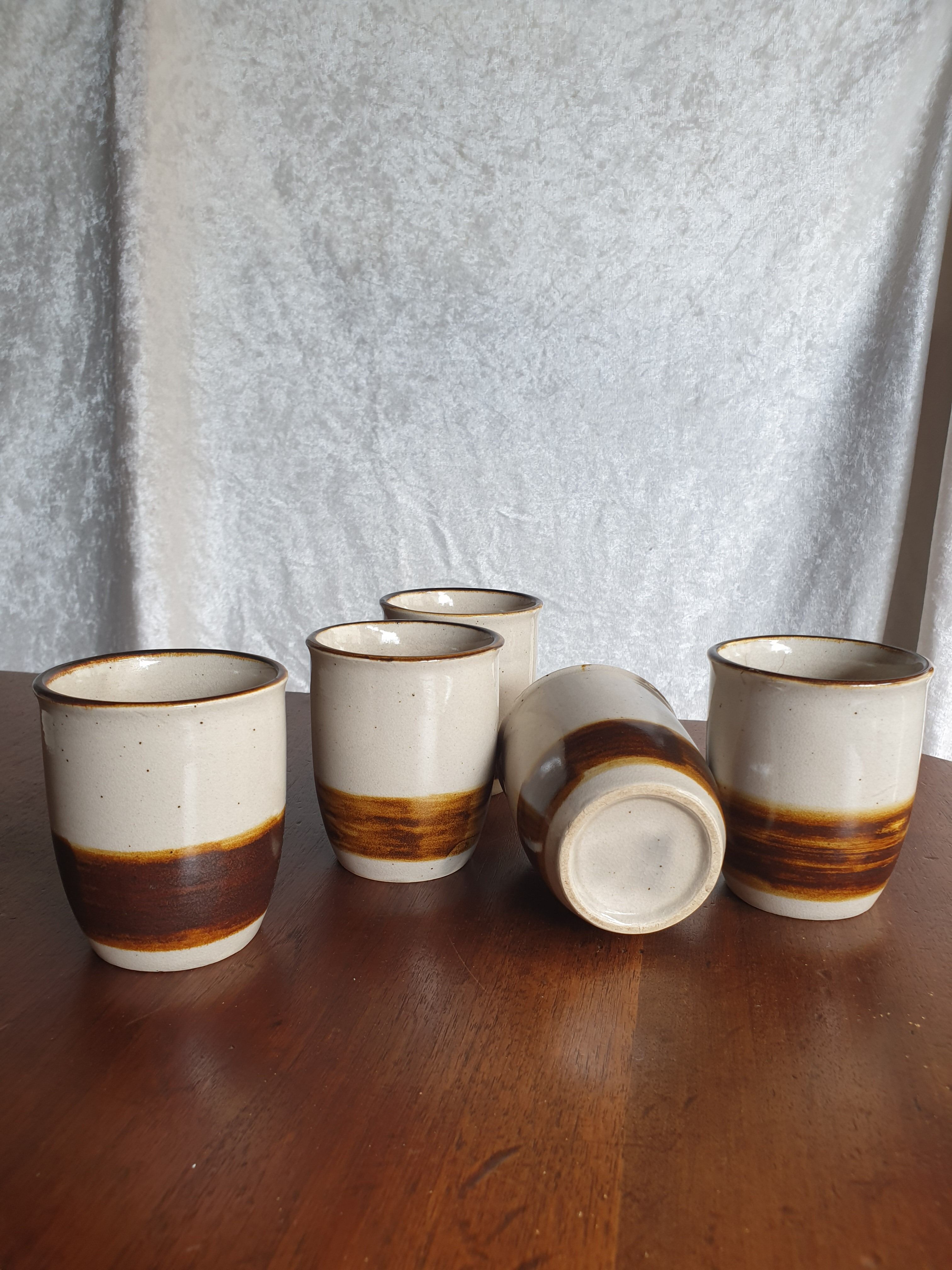 Set of 5 sandstone glasses