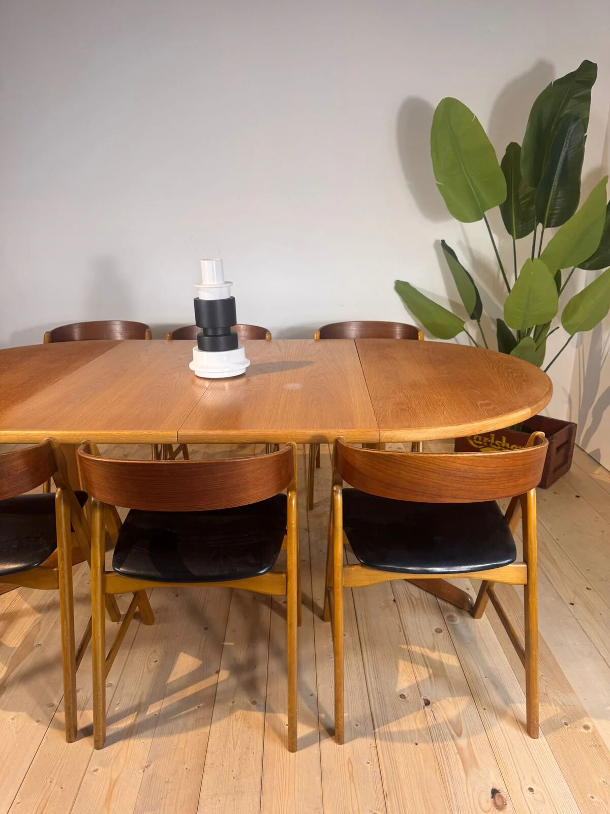 Round dining table in teak by Skovby Møbelfabrik, 1960s