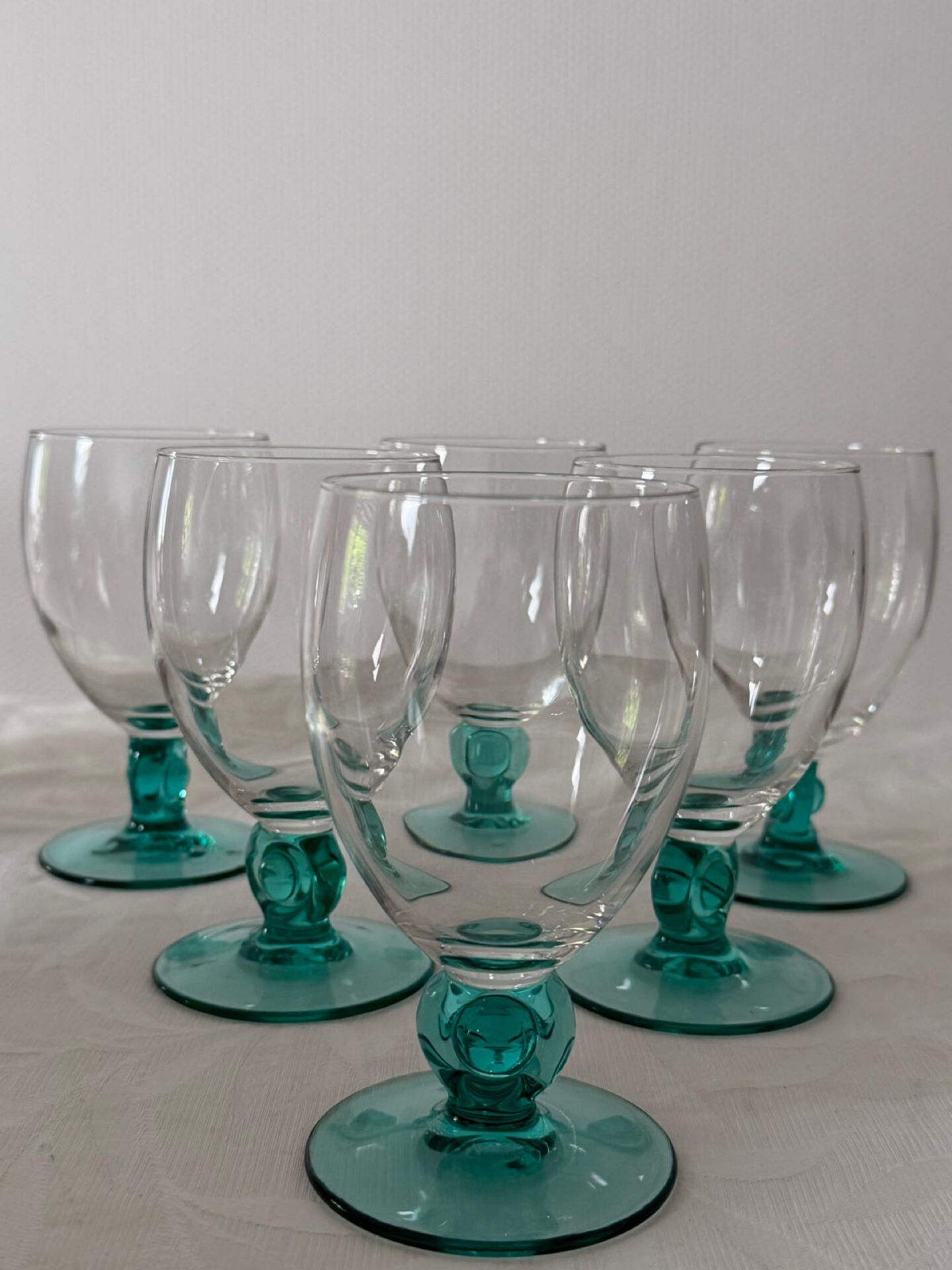 Lot of 8 vintage stemmed glasses