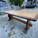 Table basse de ferme rustique chêne type monastère 1950