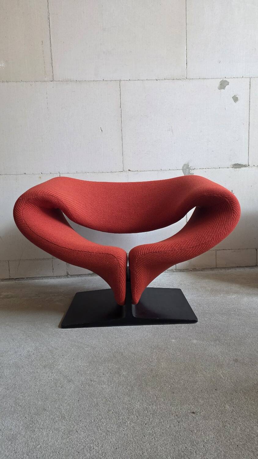 Ribbon Chair by Pierre Paulin Artifort