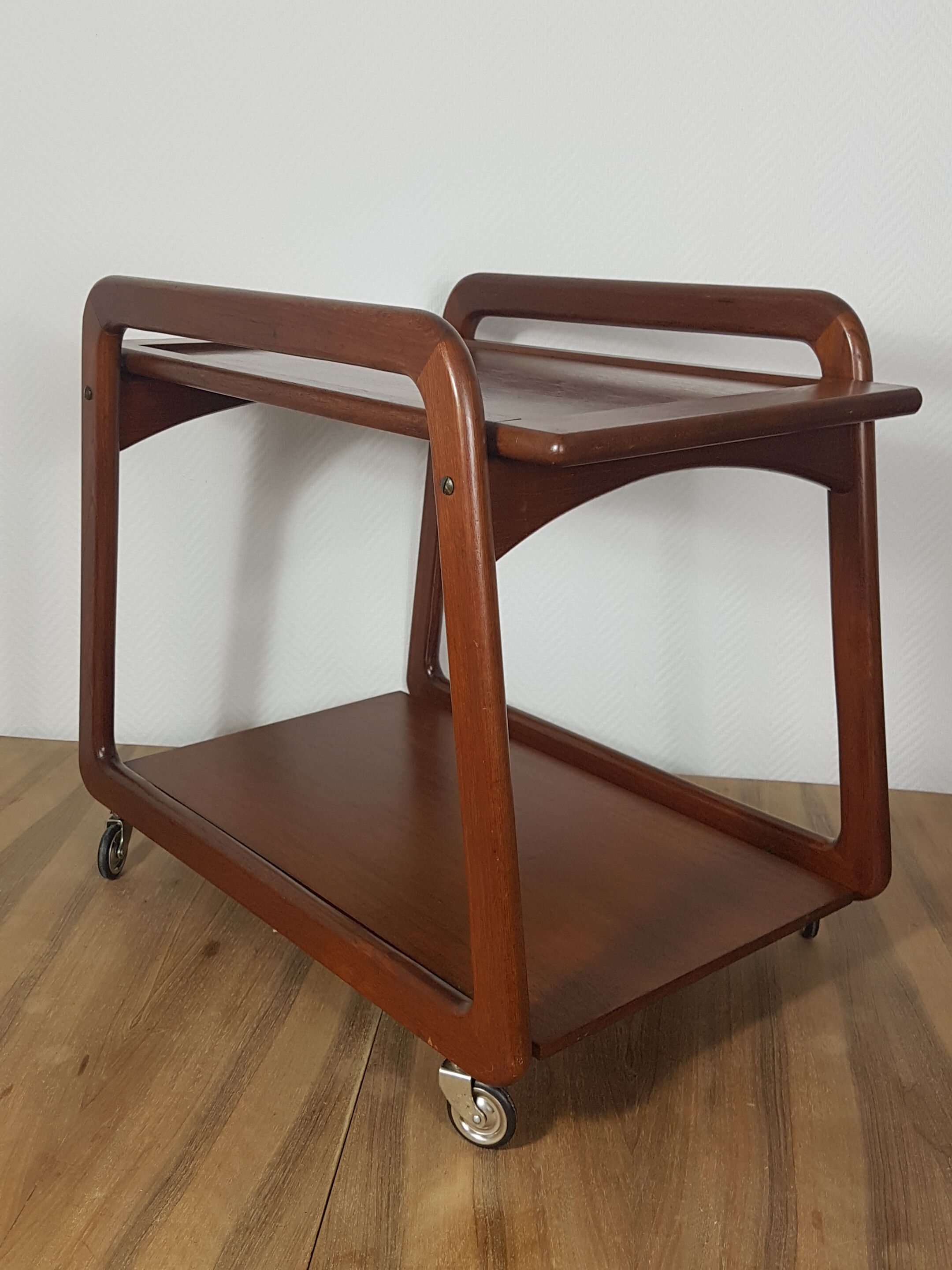 Scandinavian 70s dessert or mini-bar