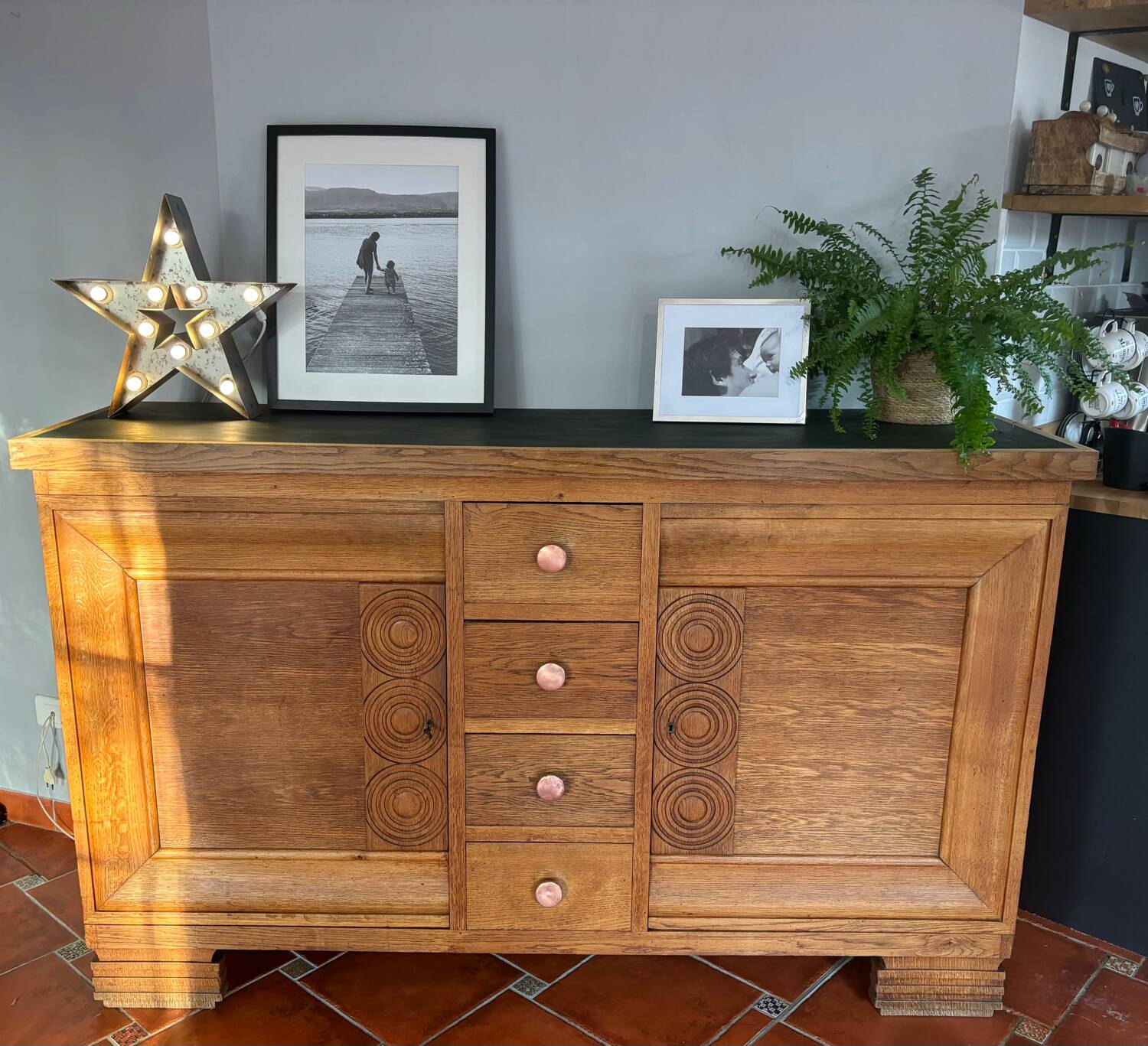 Enfilade inspired by the style of Charles Dudouyt.