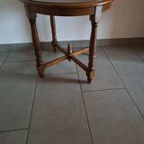 Pedestal coffee table