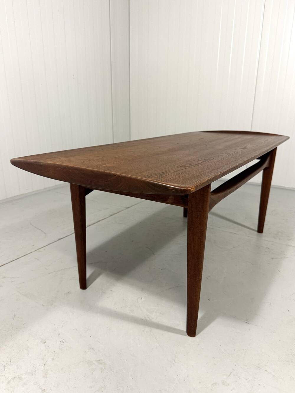 France & Daverkosen FD503 teak coffee table by T. & E. Kindt Larsen