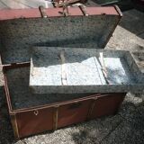 Trunk trunk arched old mail