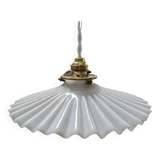 Ancienne suspension baladeuse en opaline plissée/drapée blanche Art déco 1930 Ø 24 cm