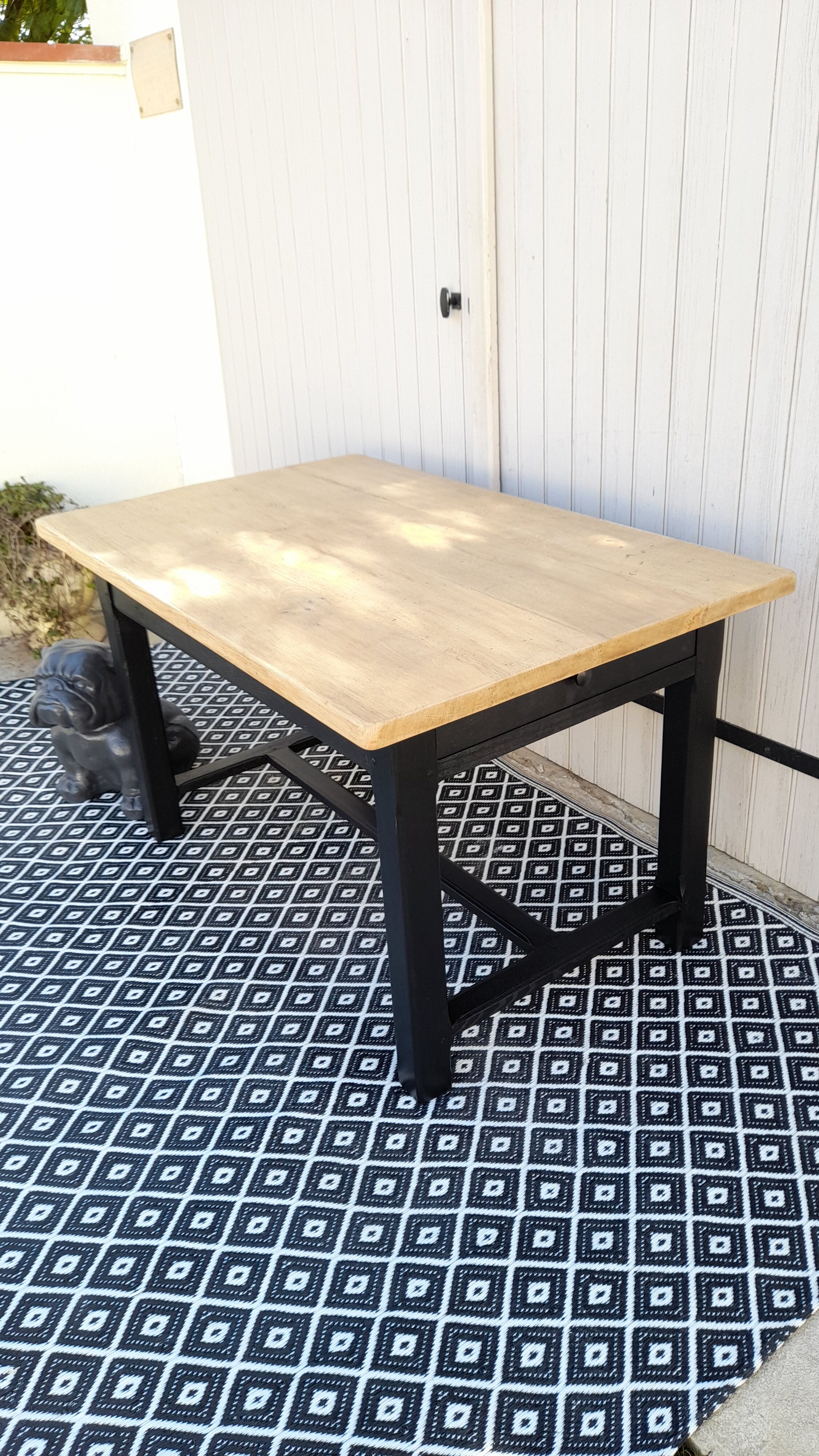 Square foot farm table