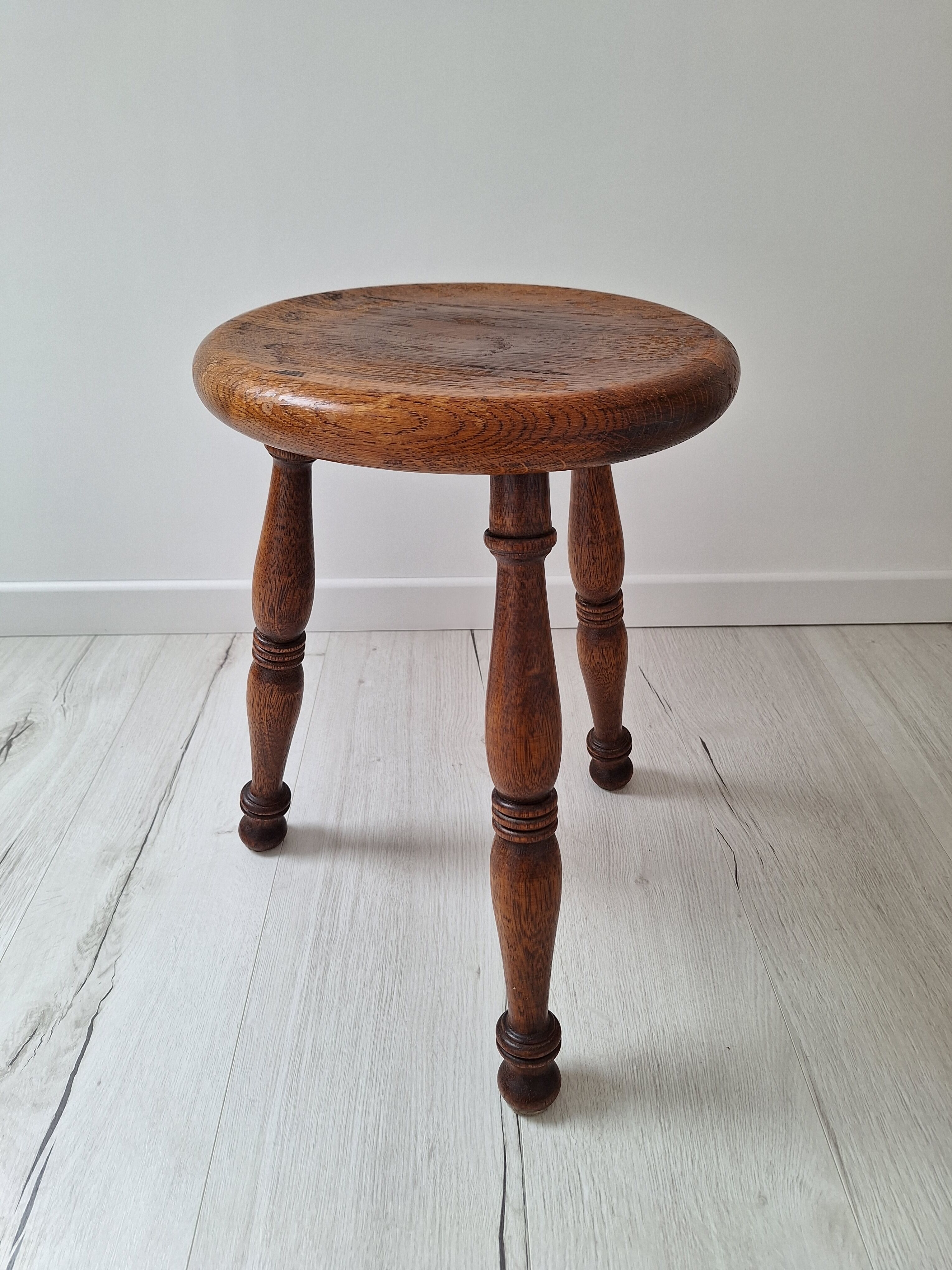 Vintage tripod stool
