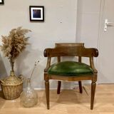 Velvet seated convertible-style chair