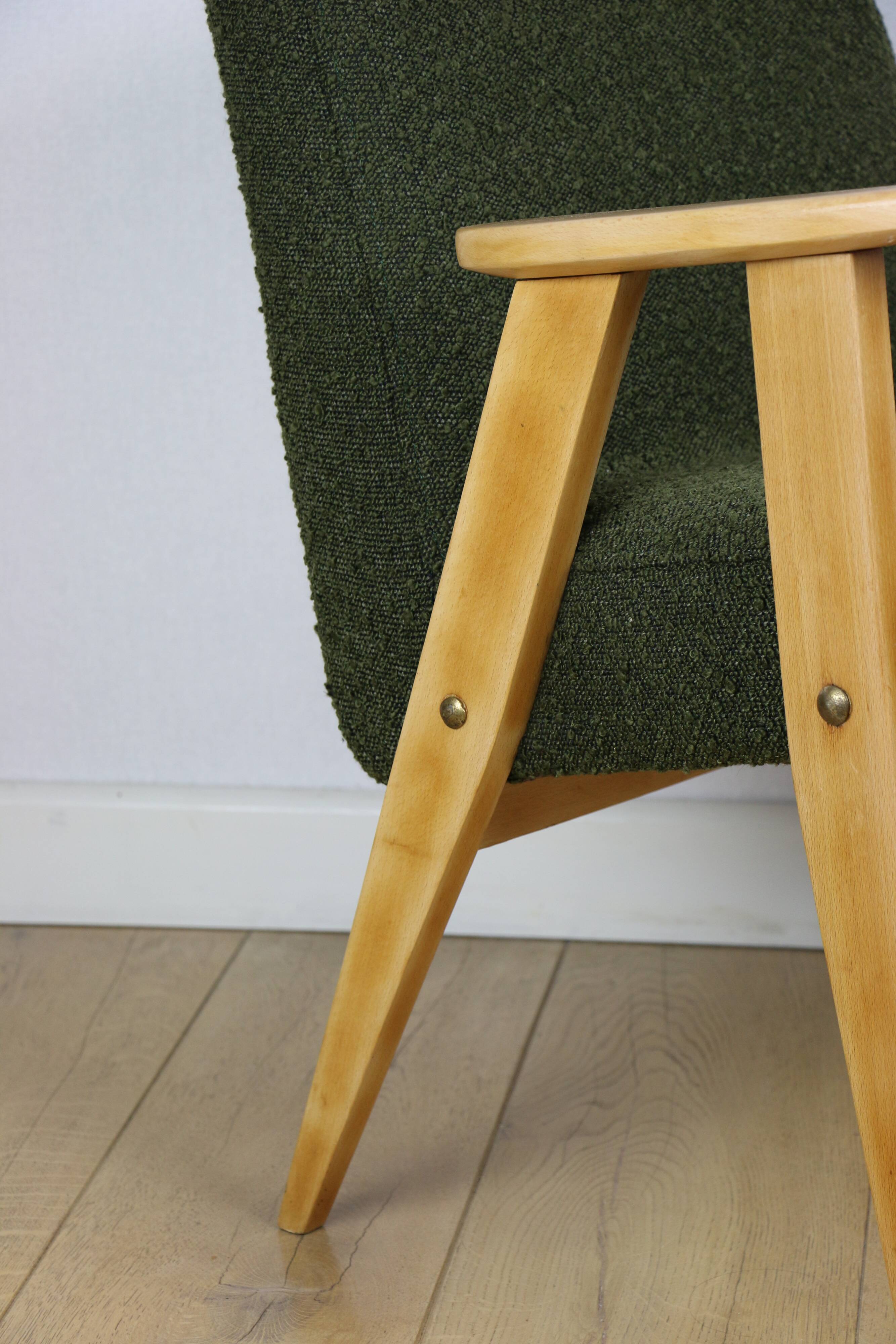 Chierowski 366 armchair, 1970s, olive green vintage boucle - light wood
