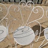 Garden furniture in white metal