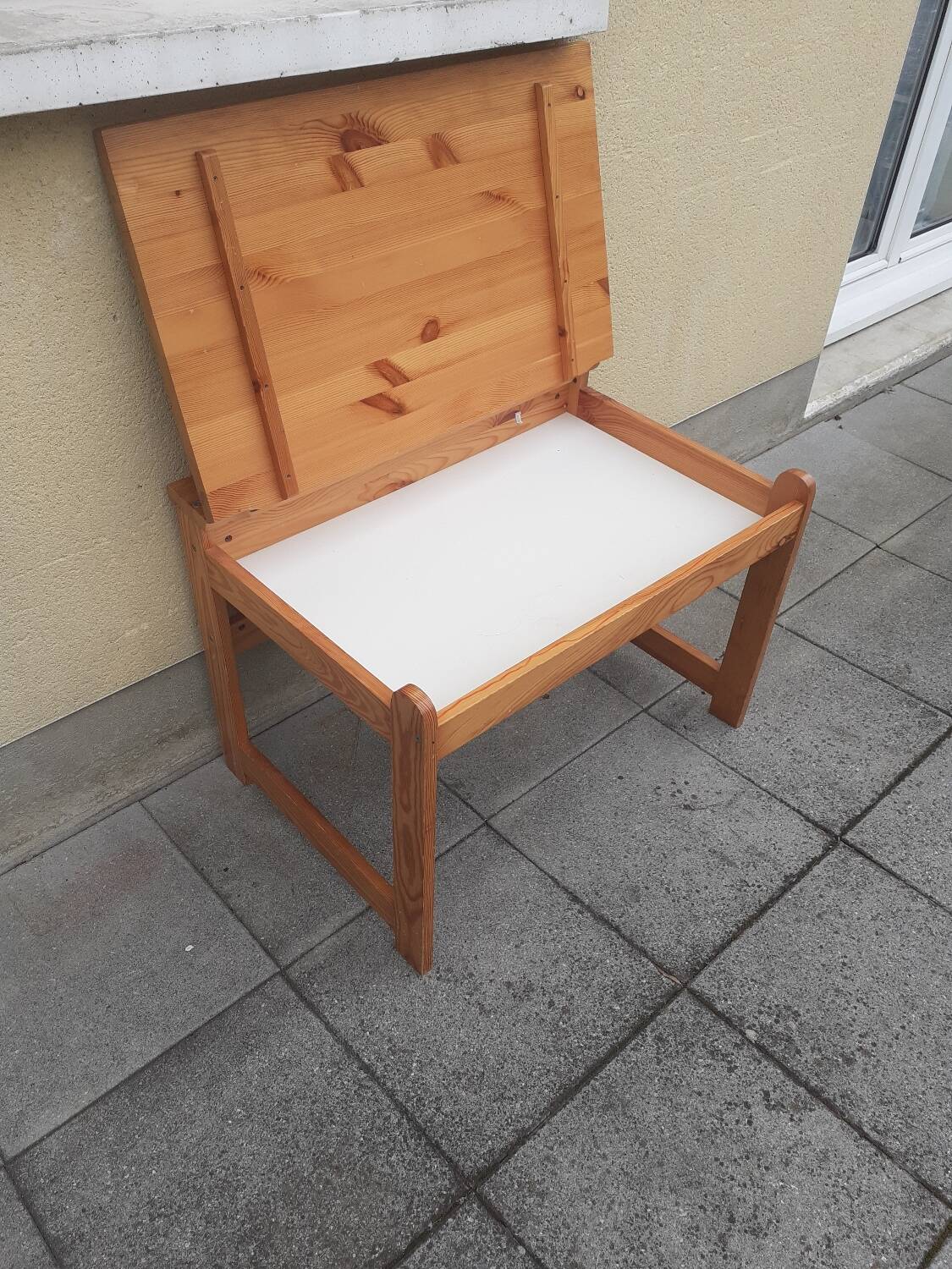 Pine children's desk