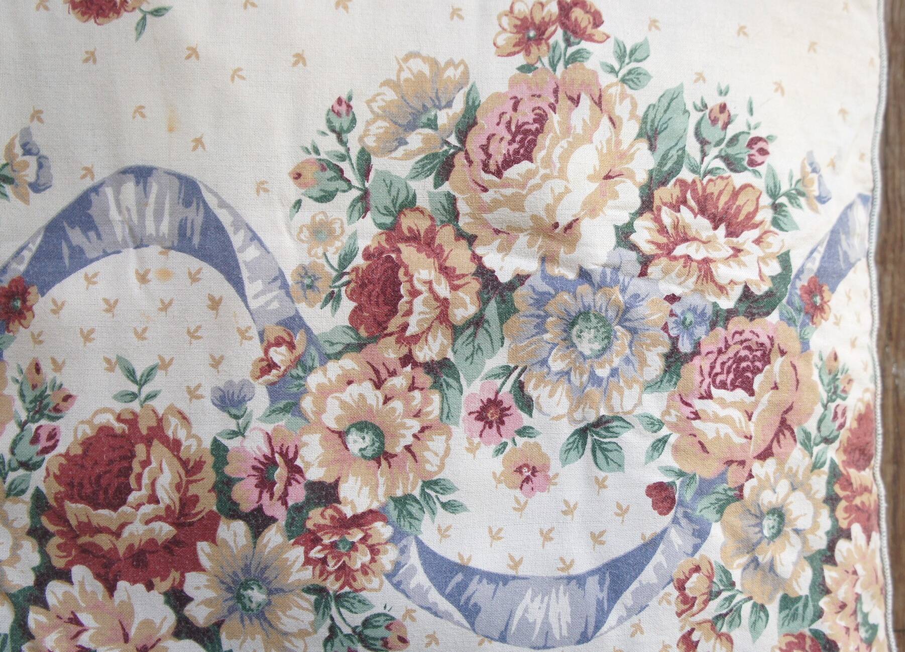 Double-sided floral cushion