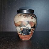 Sandstone vase of Ciboure