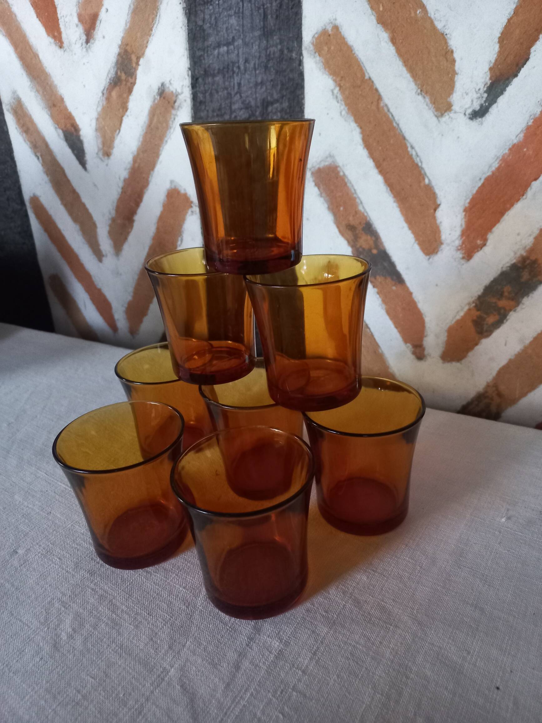 8 Duralex amber tumbler glasses