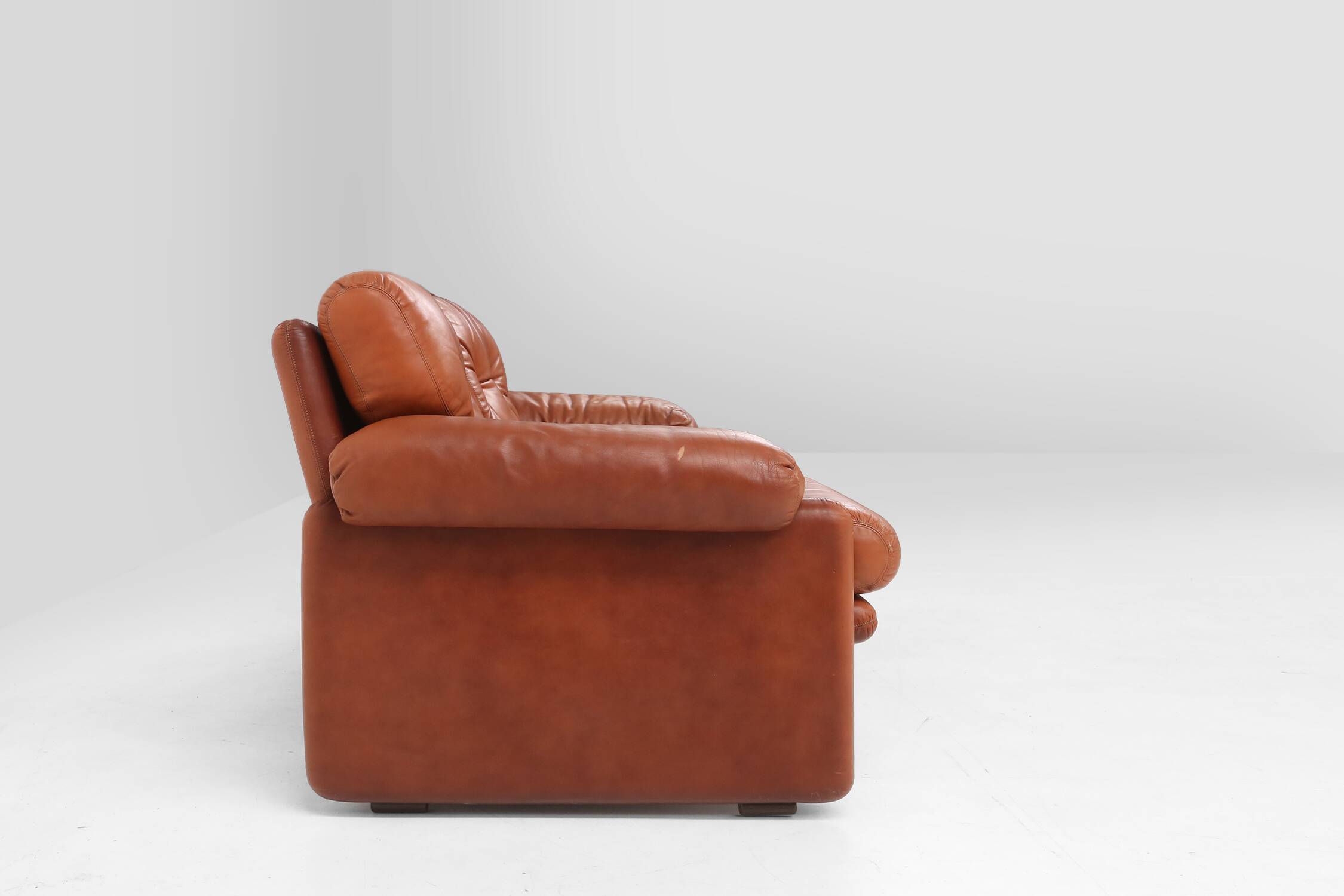 Brown leather 2-seater sofa Coronado by Tobia Scarpa for B&B Italia, Italy ca. 1960